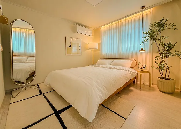 アパート Gangnam 6 People, Daechi, Seolleung, 5 Minutes From Hanti Station, Coex, K-pop, ソウル特別市